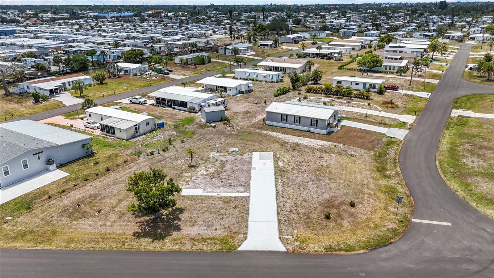 HOL MOB ESTATES 3RD ADD - Land