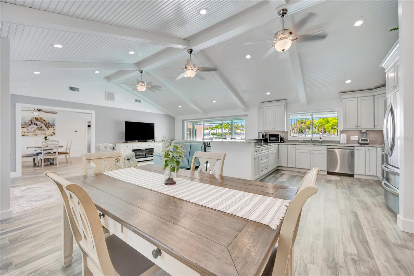KEY ROYALE 1ST ADD - Residential