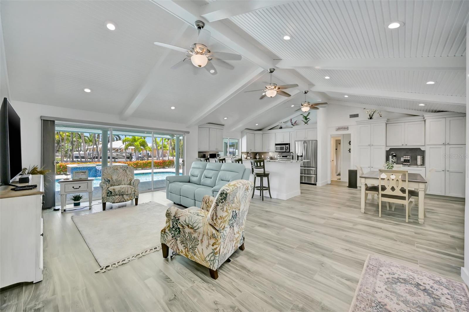 KEY ROYALE 1ST ADD - Residential