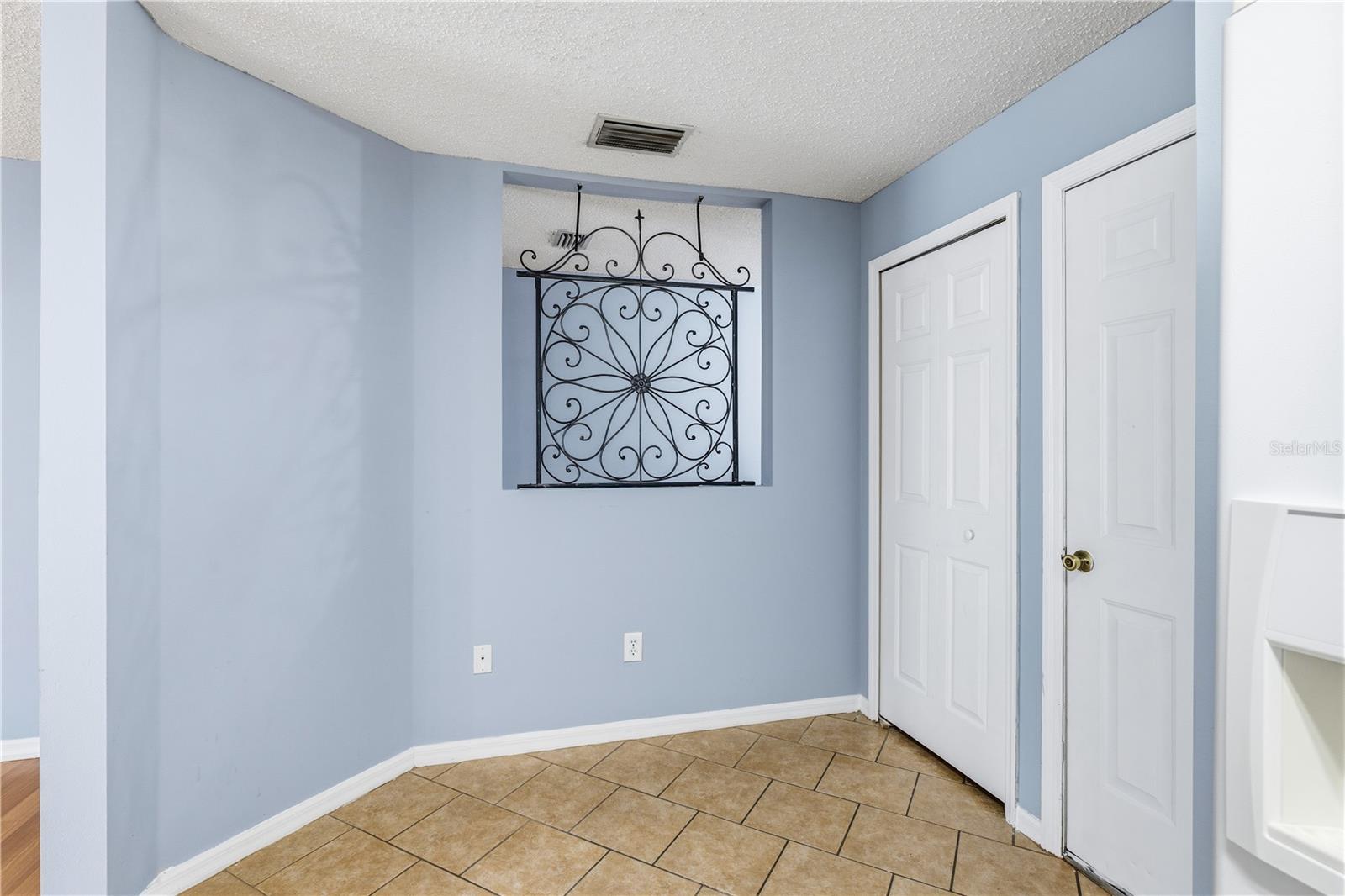 EDGEWATER PLACE - Residential