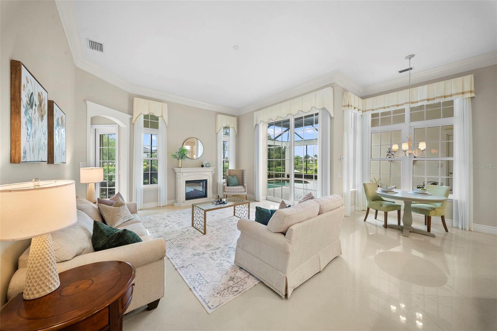 LAKE CLUB PH II UNIT 1-B - Residential