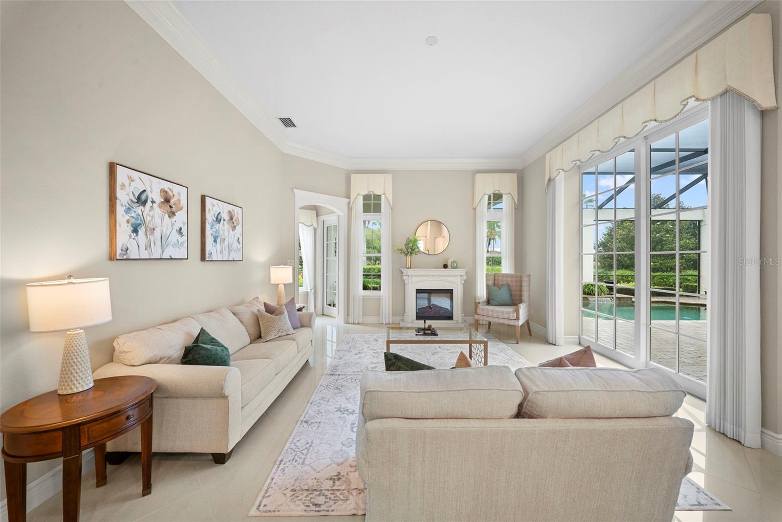 LAKE CLUB PH II UNIT 1-B - Residential