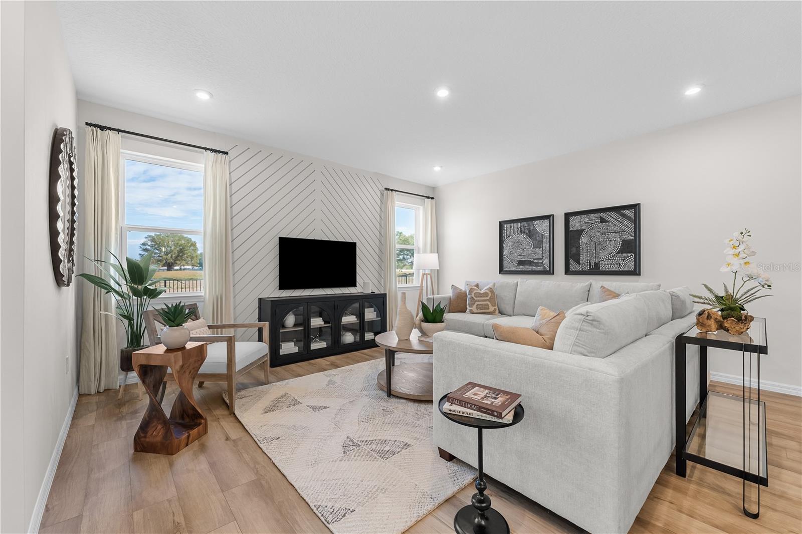 SCENIC TERRACE - Residential