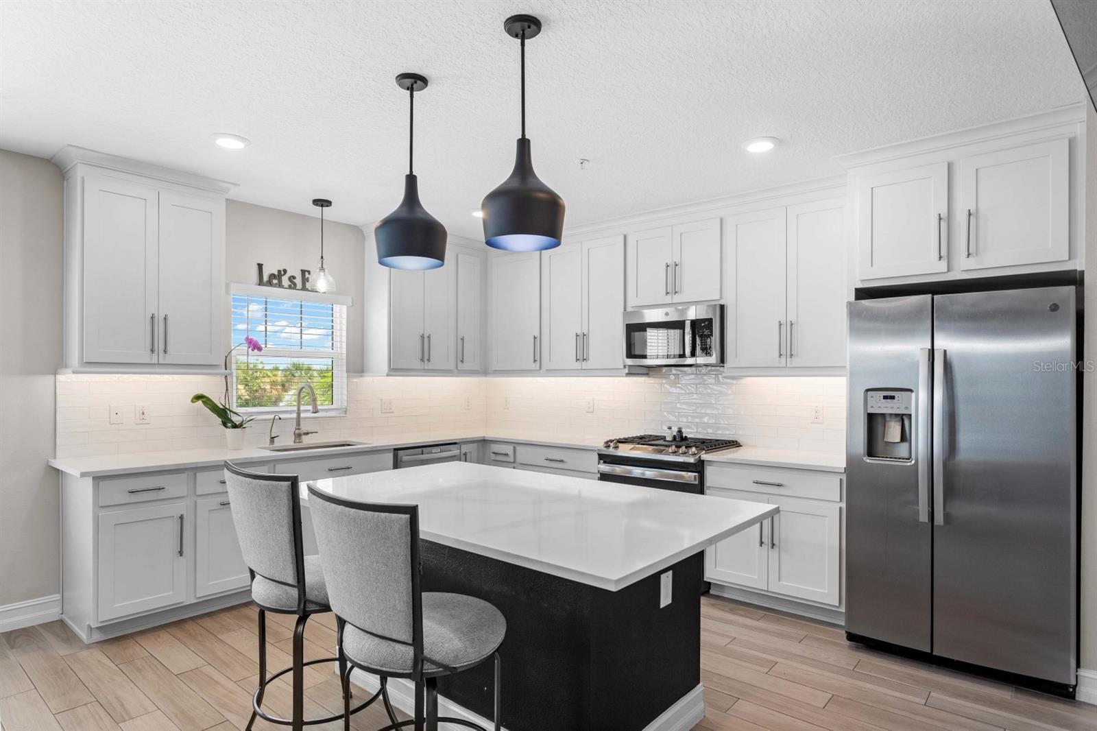 INLET SHORE TWNHMS PH 2A & 2B - Residential