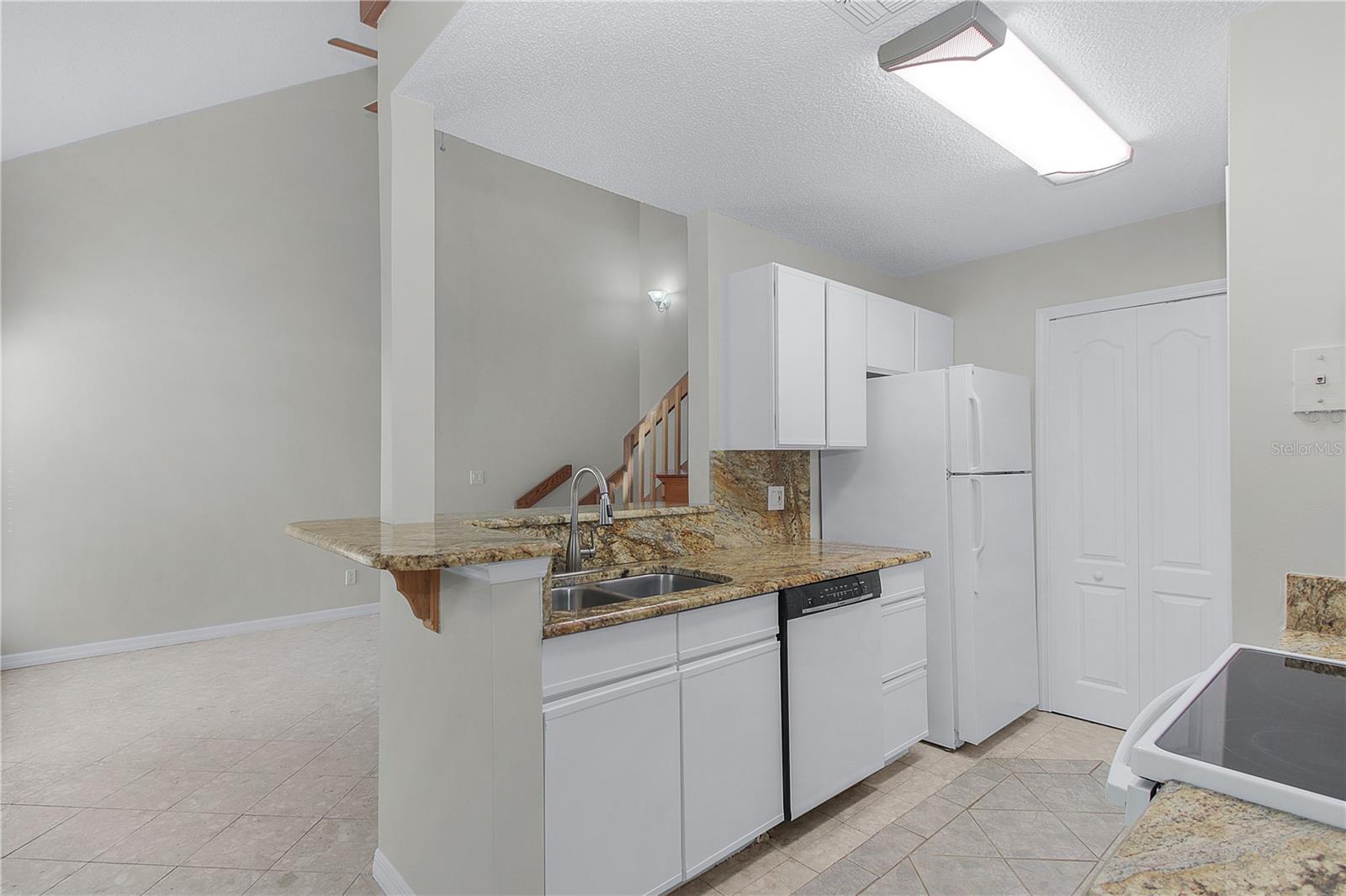 HIDDEN SPGS CONDO - Residential