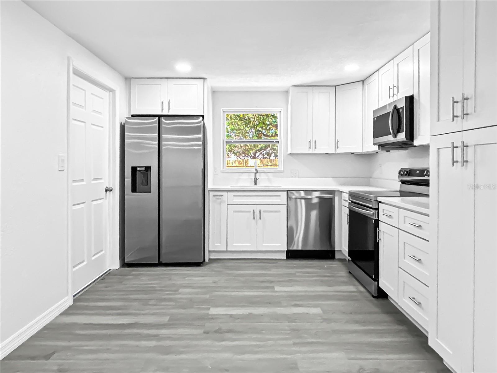 CRYSTAL PARADISE ESTATES UNIT 03 - Residential