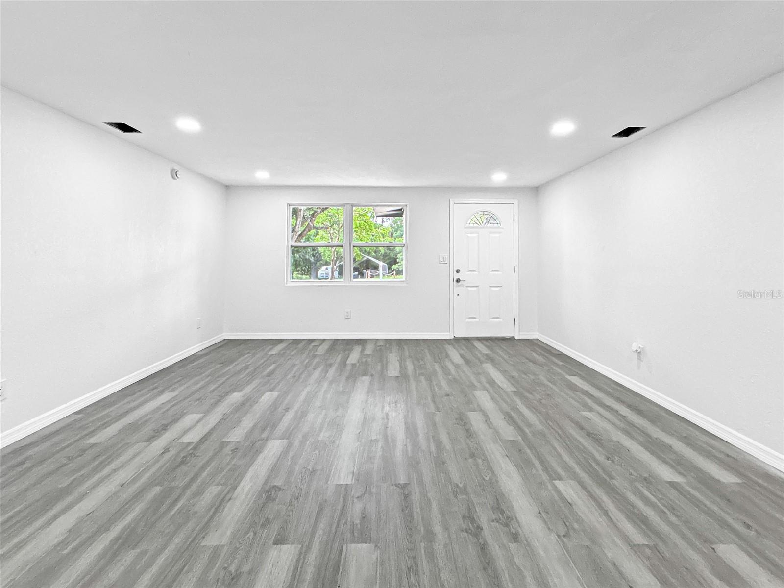 CRYSTAL PARADISE ESTATES UNIT 03 - Residential