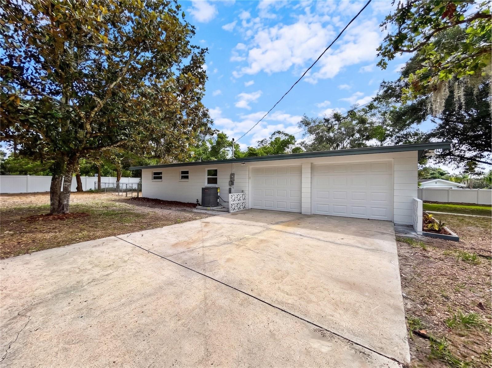 CRYSTAL PARADISE ESTATES UNIT 03 - Residential