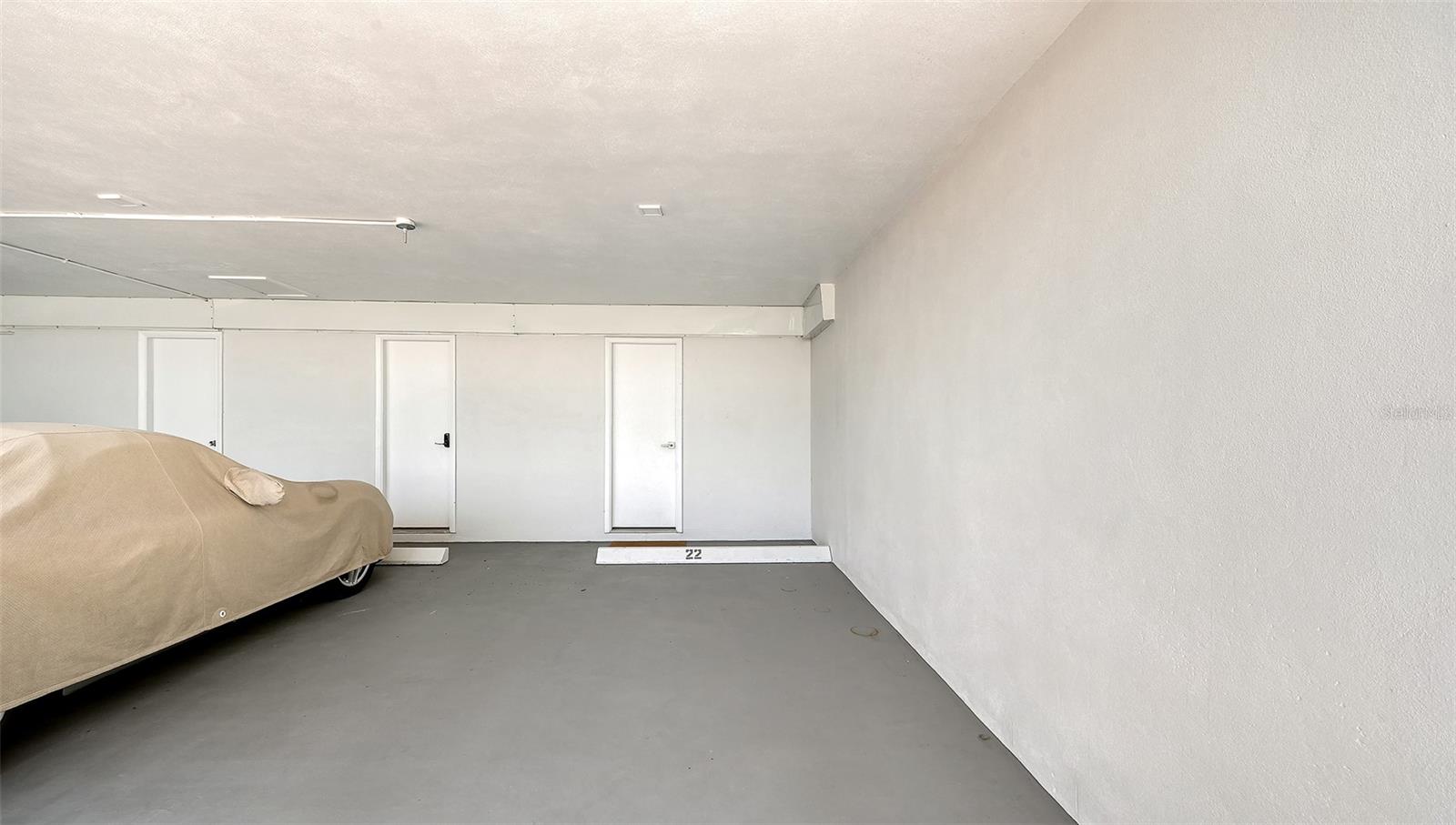 HARBOR HOUSE - Residential