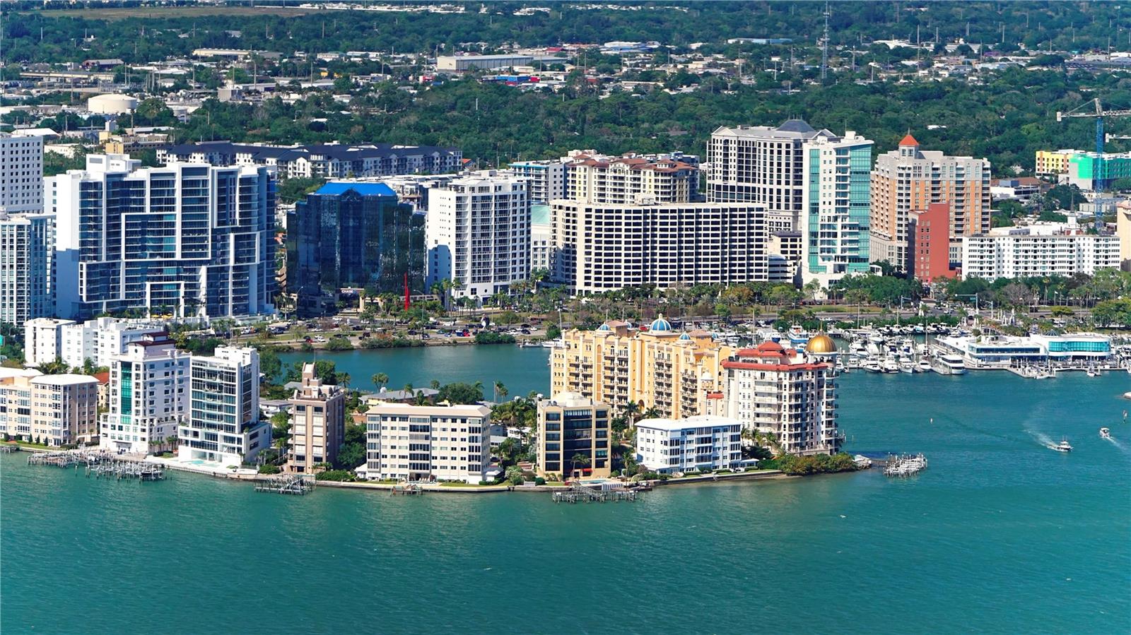 HARBOR HOUSE - Residential