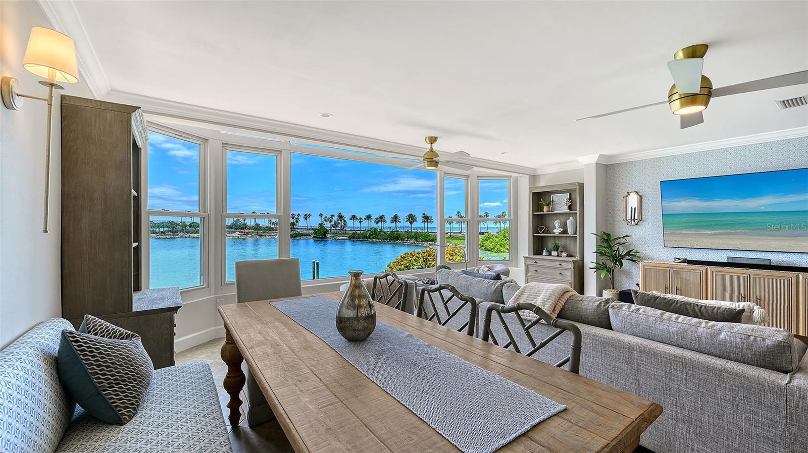 HARBOR HOUSE - Residential