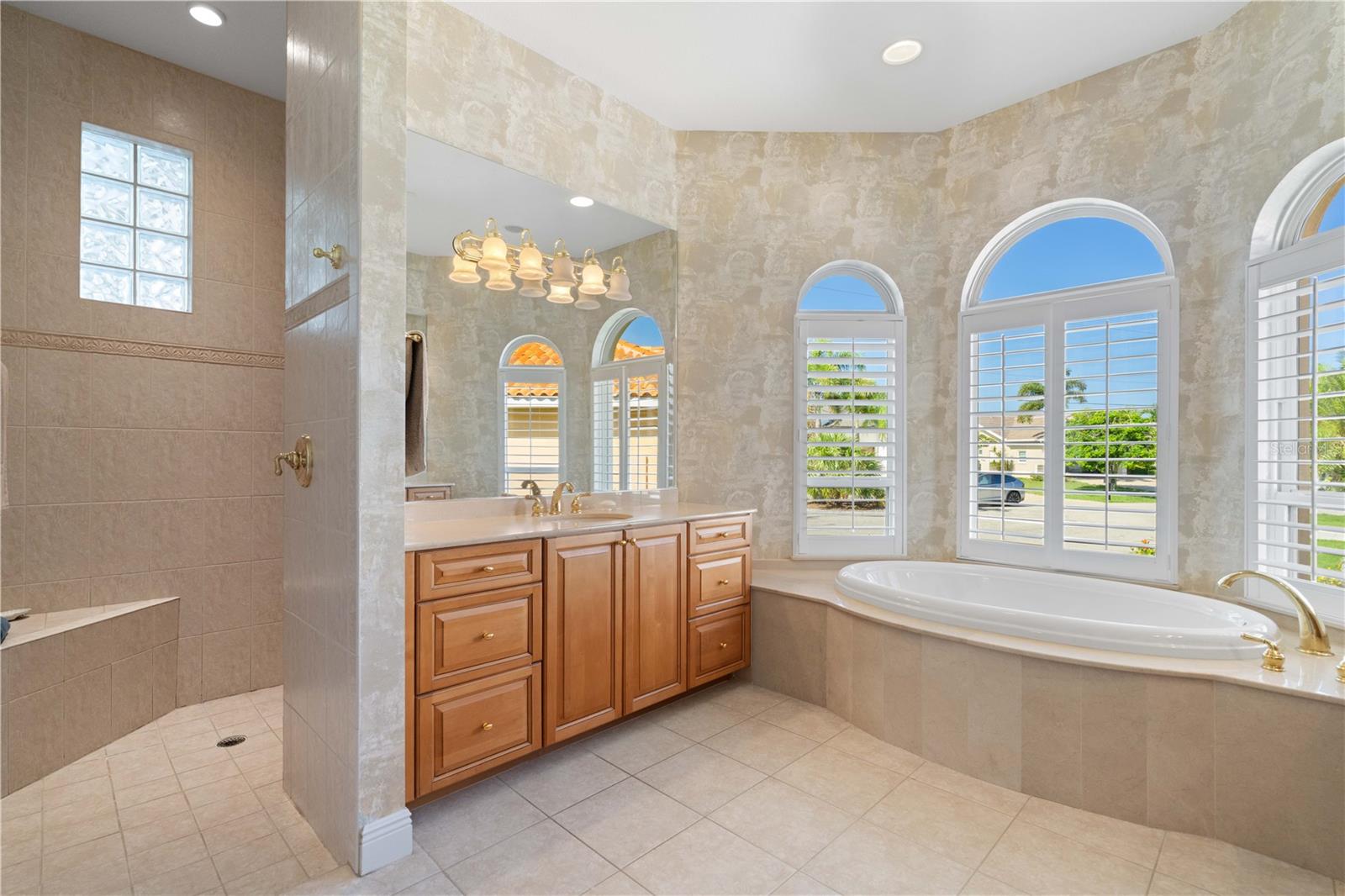 PUNTA GORDA ISLES SEC 12 - Residential