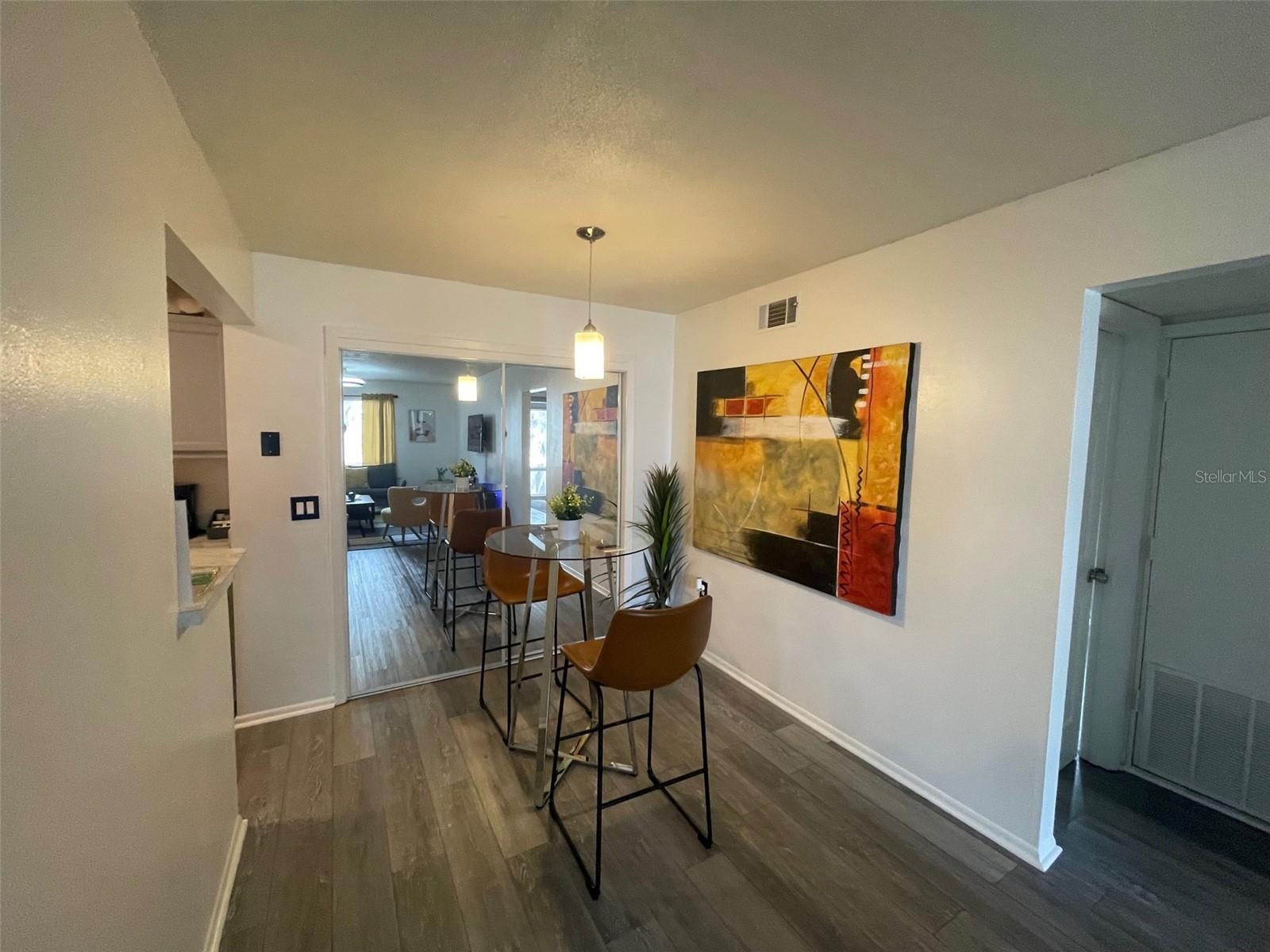 SUMMIT HOUSE - Residential