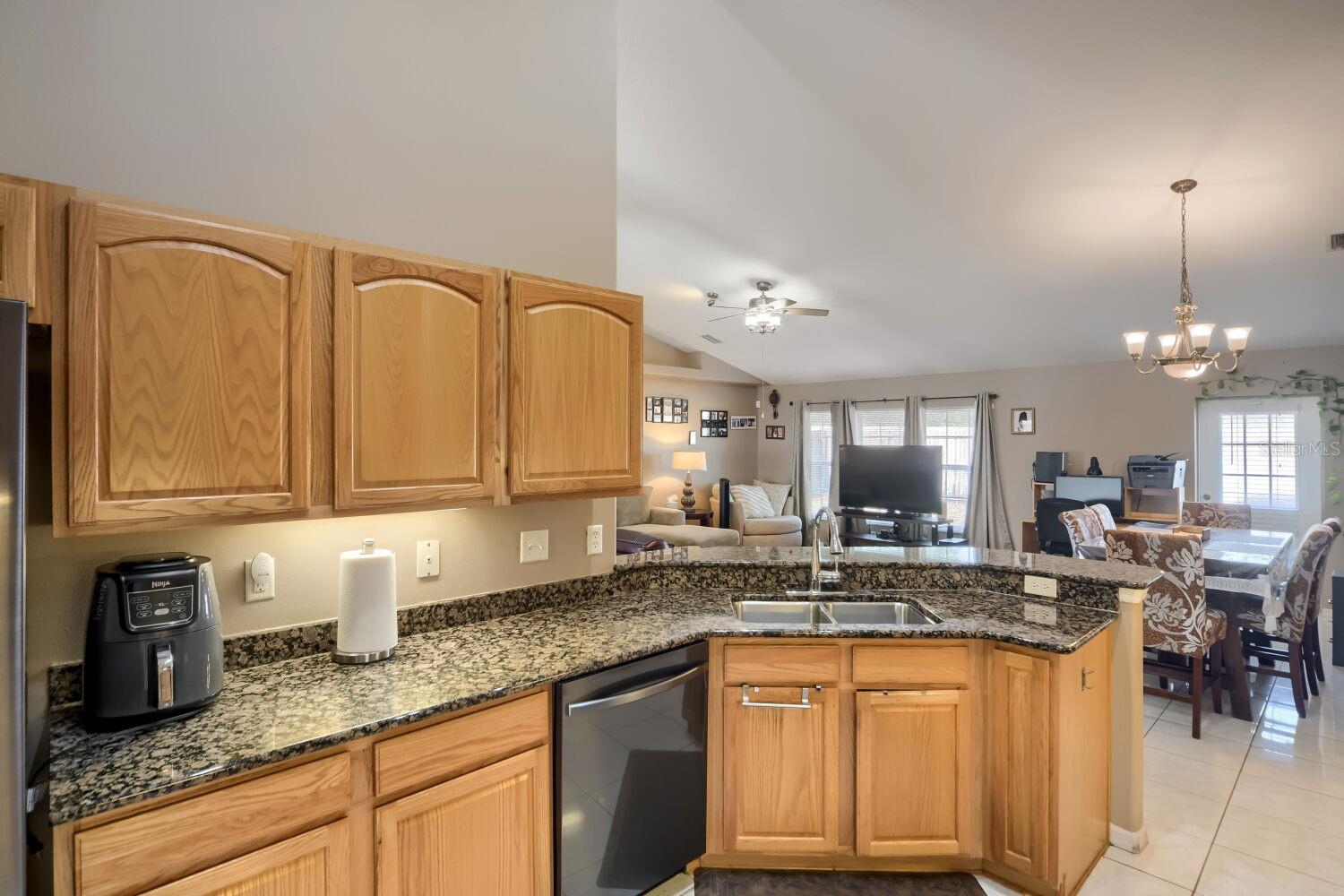 TAVARES GROVES AT BAYTREE PH 03 - Residential