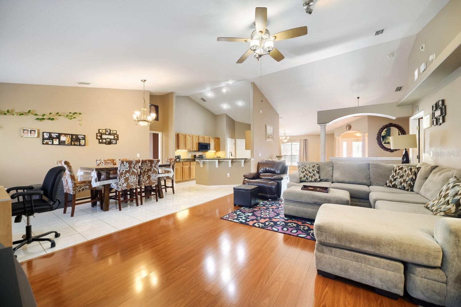 TAVARES GROVES AT BAYTREE PH 03 - Residential