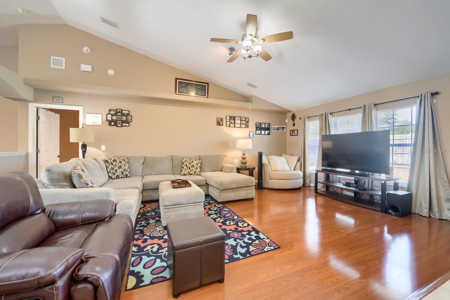 TAVARES GROVES AT BAYTREE PH 03 - Residential