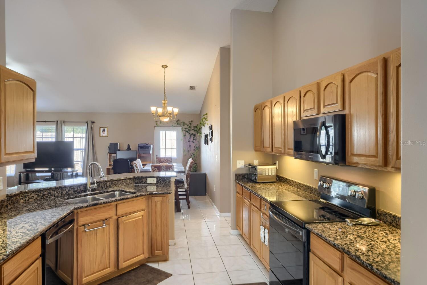 TAVARES GROVES AT BAYTREE PH 03 - Residential