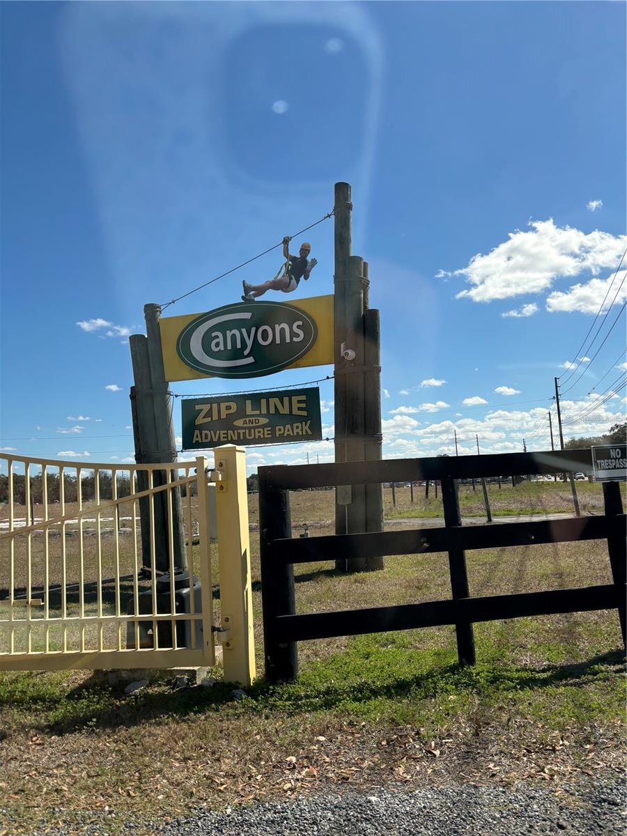COLLEGE PARK ESTATES - Land