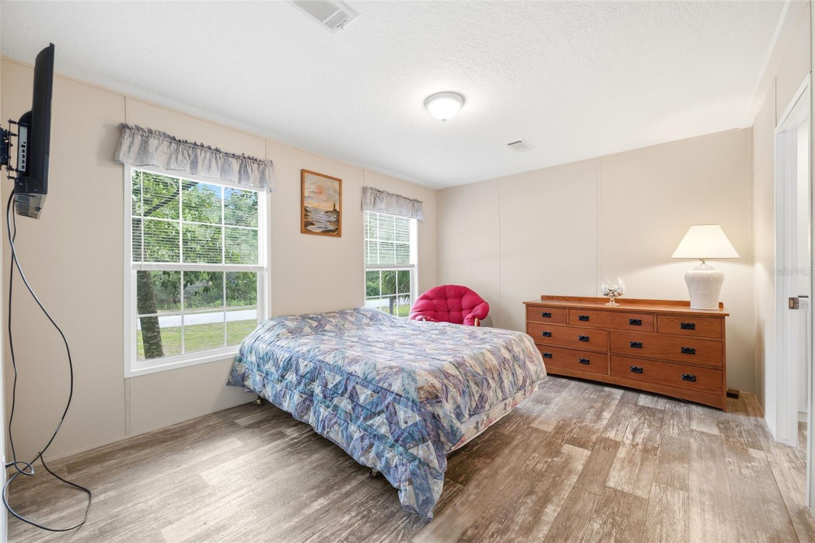 WEEKI WACHEE ACRES ADD - Residential
