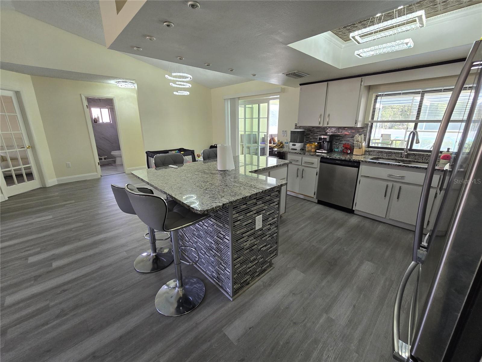 SPRING HILL - Residential