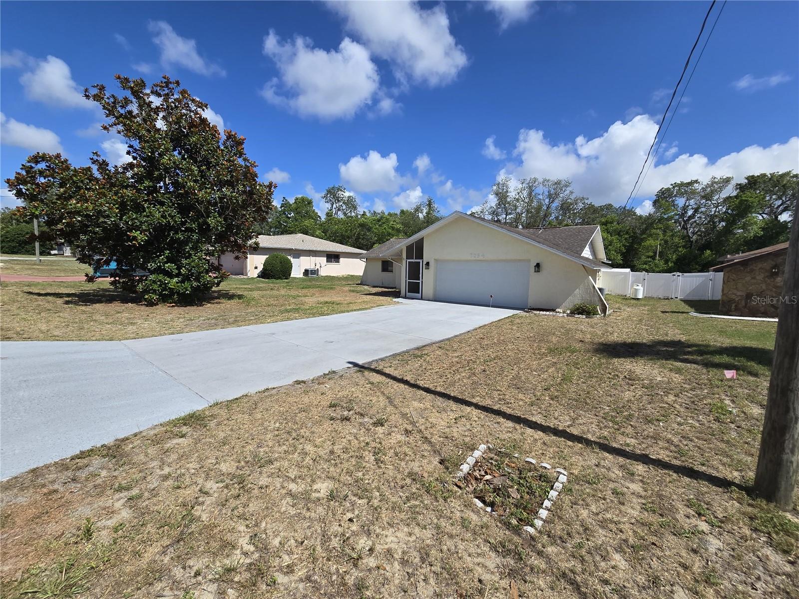 SPRING HILL - Residential