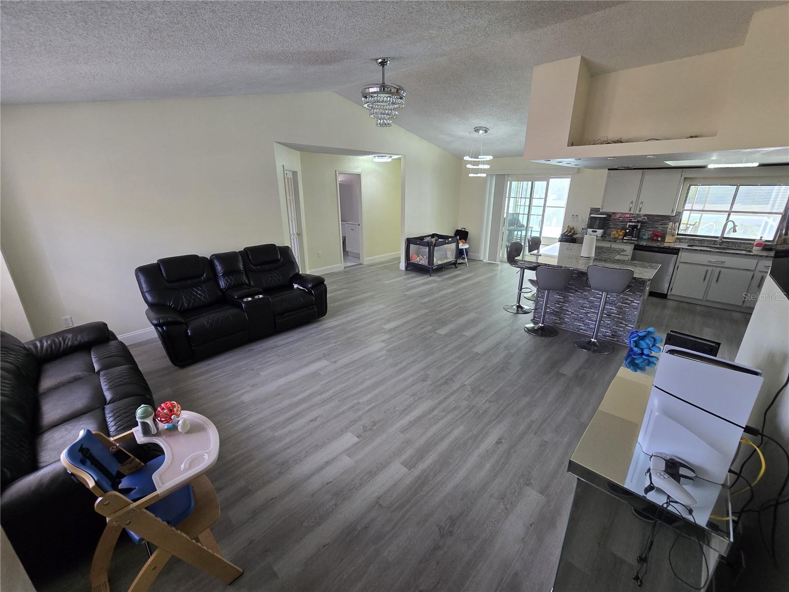 SPRING HILL - Residential