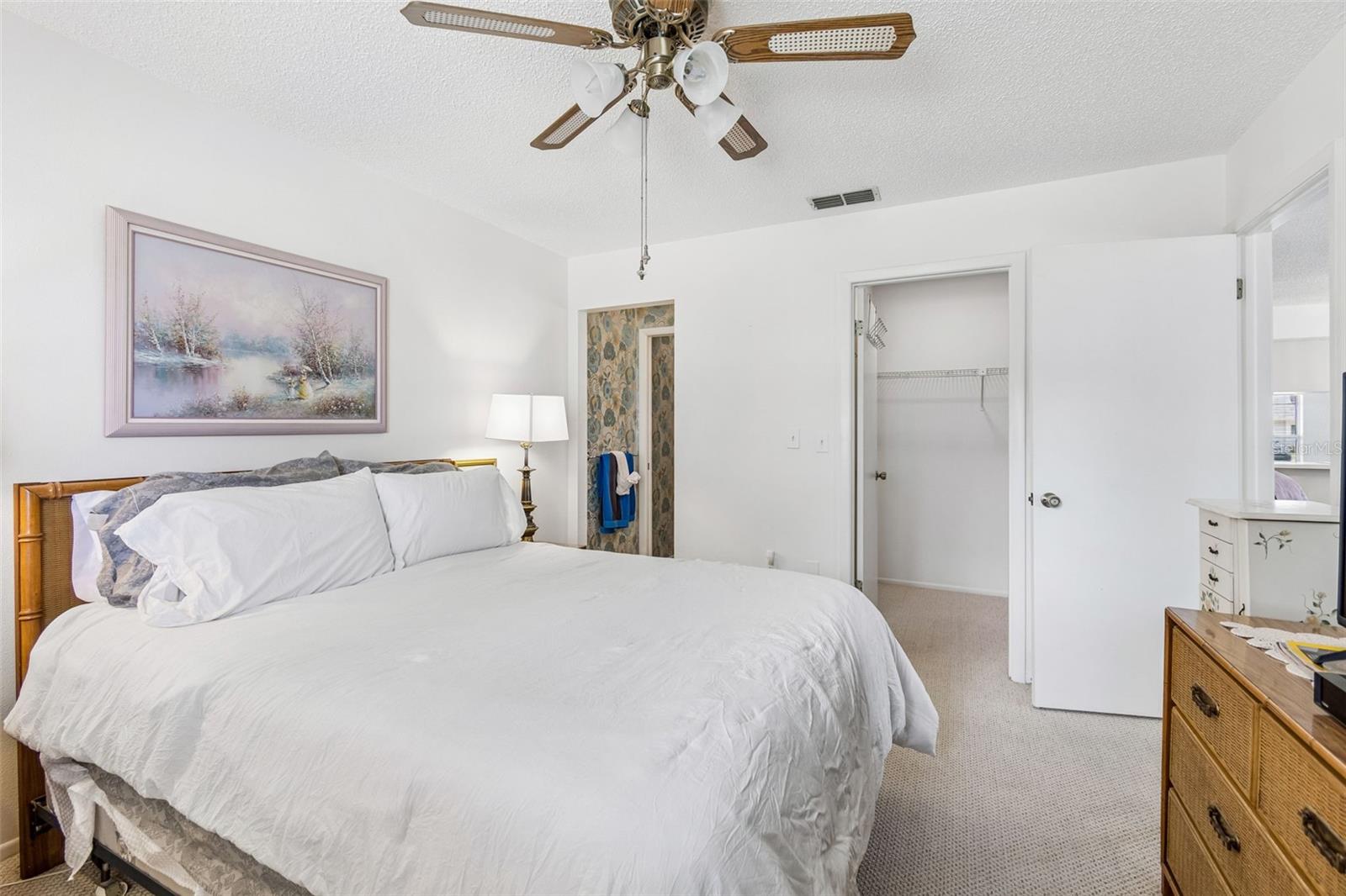 VILLAGE WOODS CONDO PH 01 - Residential