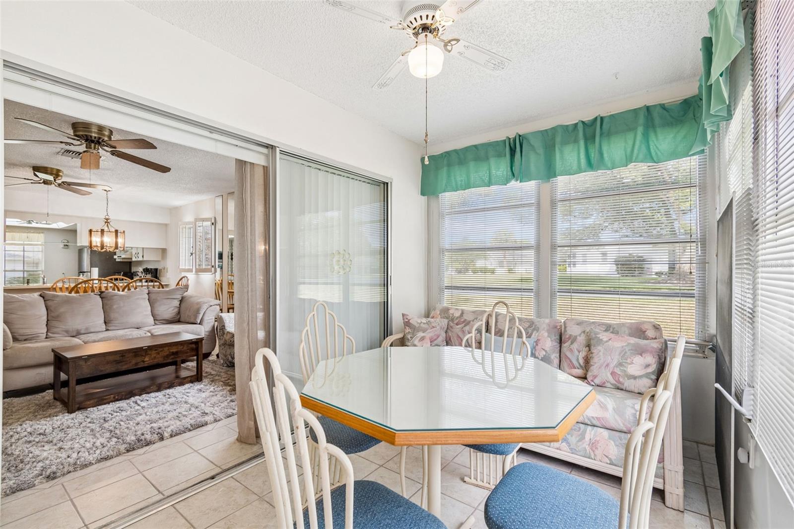 VILLAGE WOODS CONDO PH 01 - Residential
