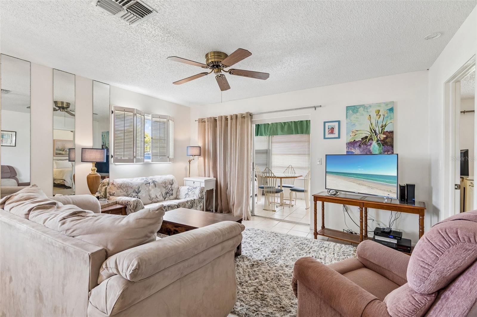 VILLAGE WOODS CONDO PH 01 - Residential