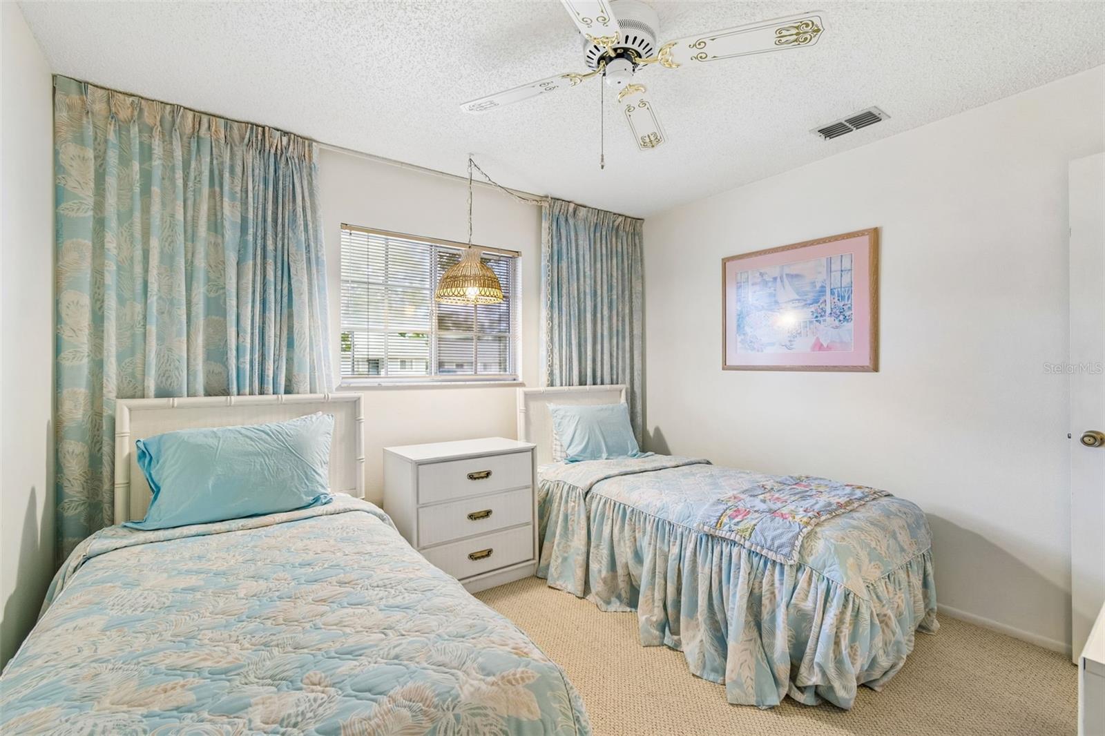 VILLAGE WOODS CONDO PH 01 - Residential