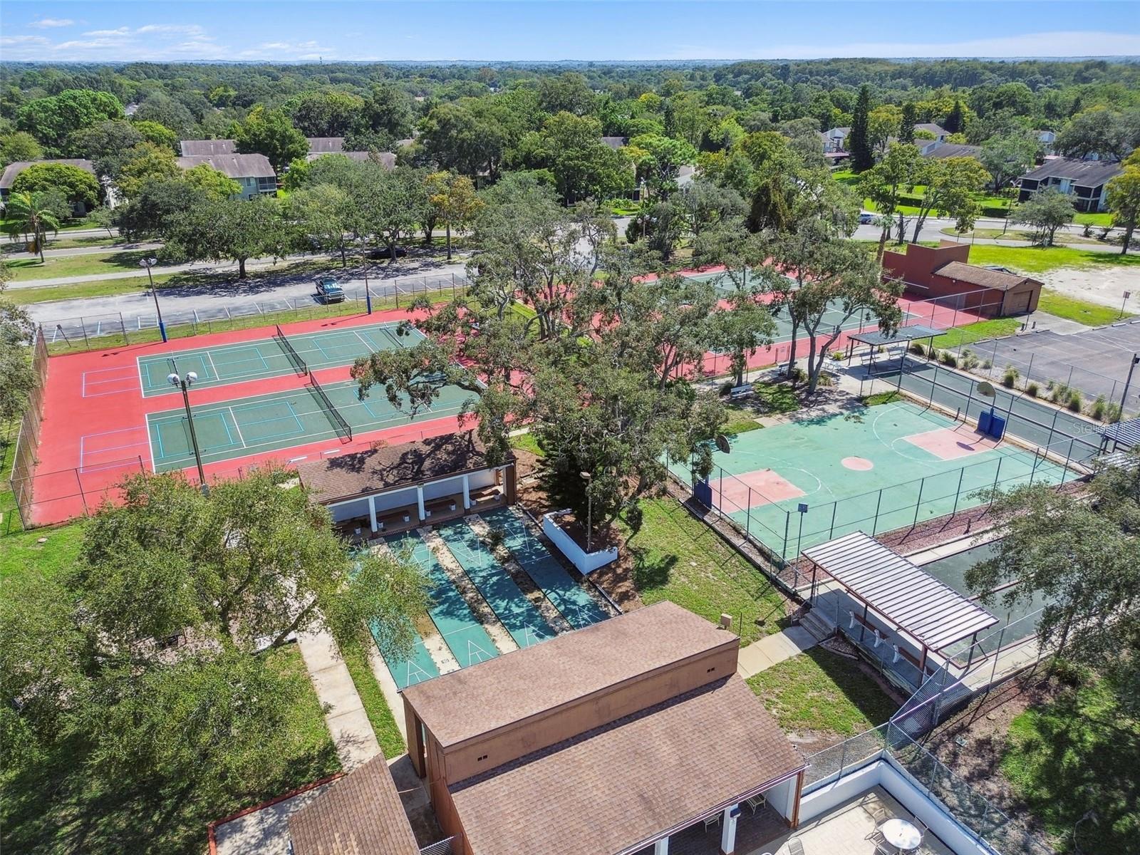 VILLAGE WOODS CONDO PH 01 - Residential