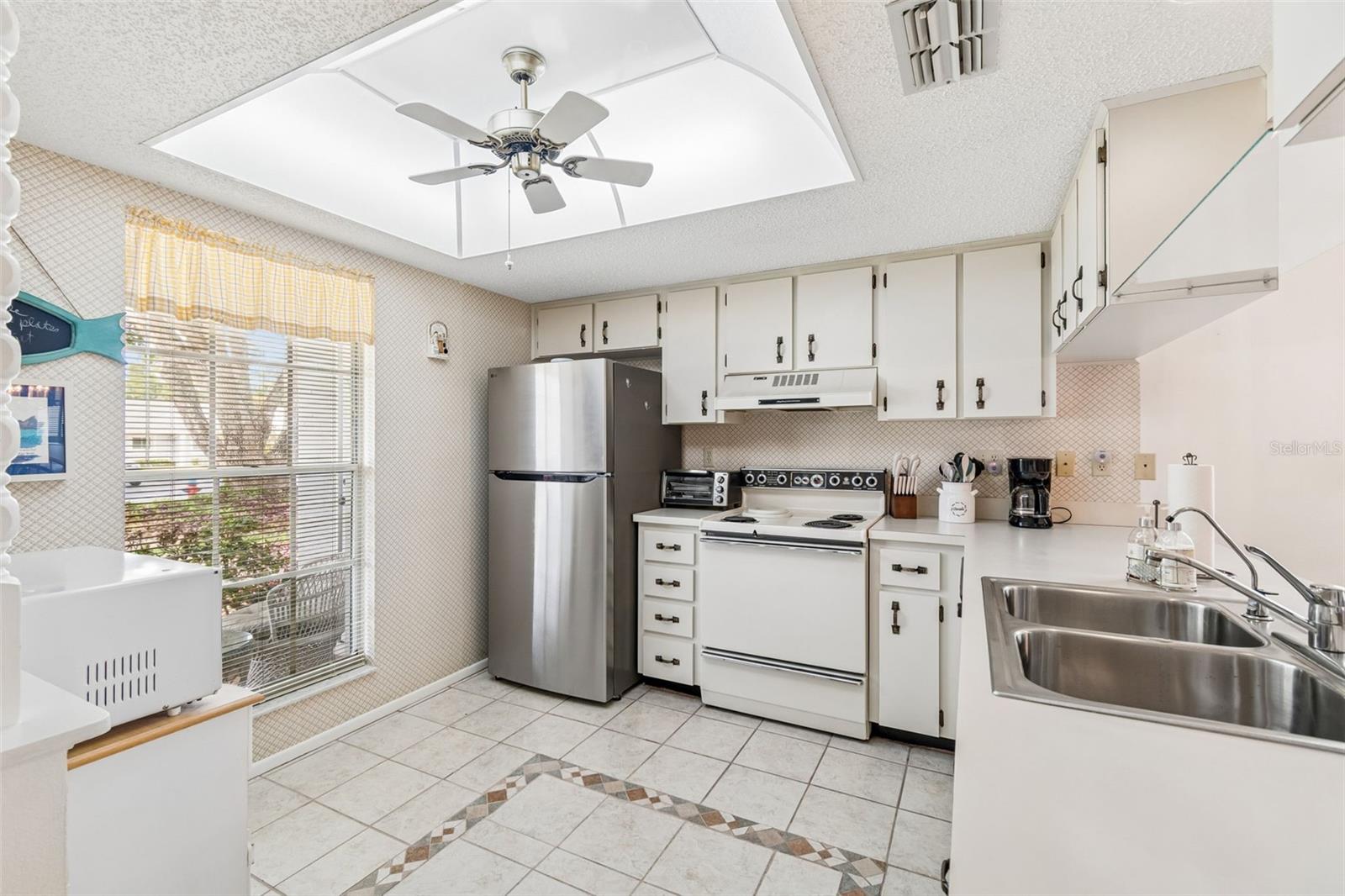 VILLAGE WOODS CONDO PH 01 - Residential