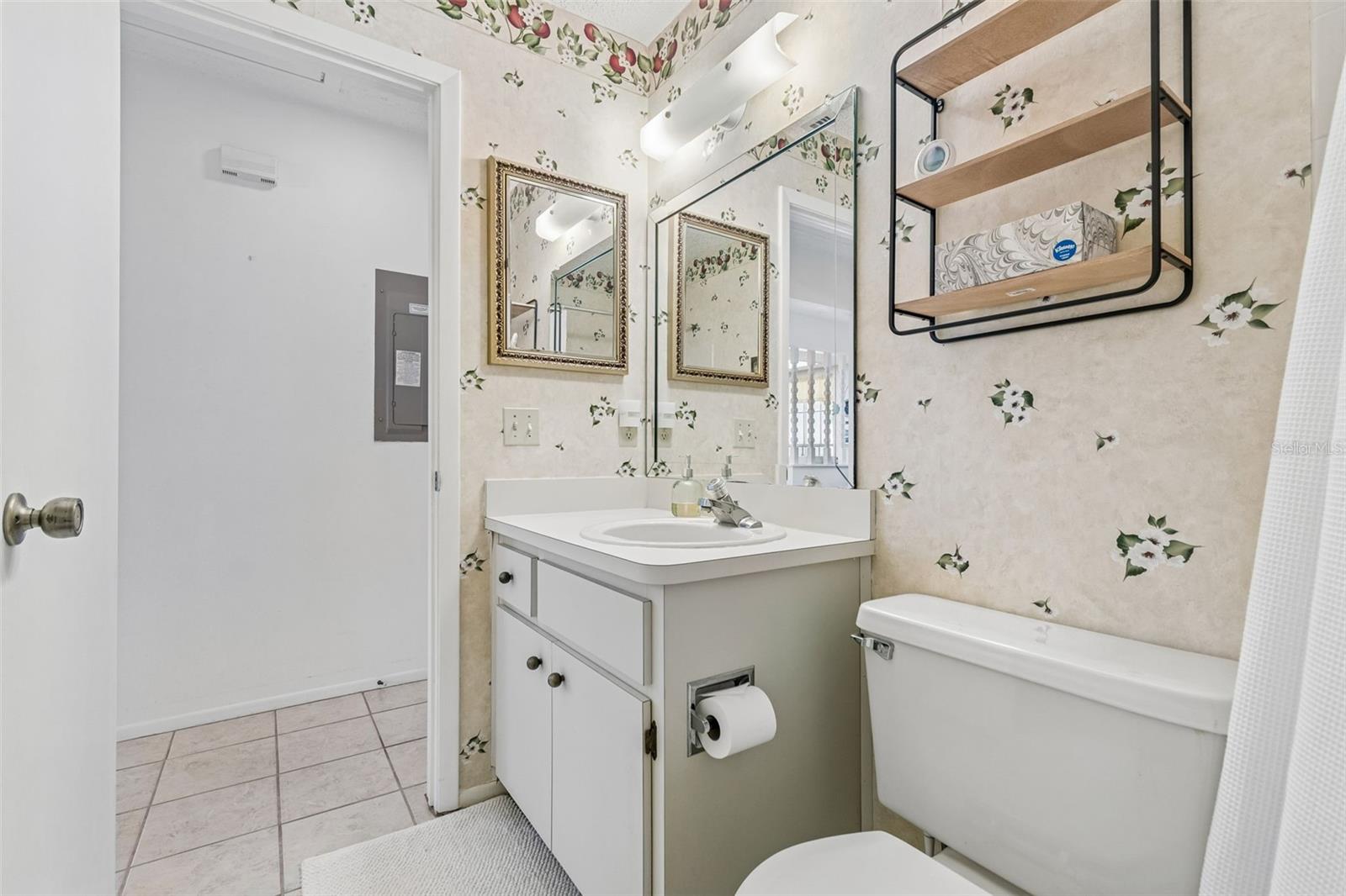VILLAGE WOODS CONDO PH 01 - Residential
