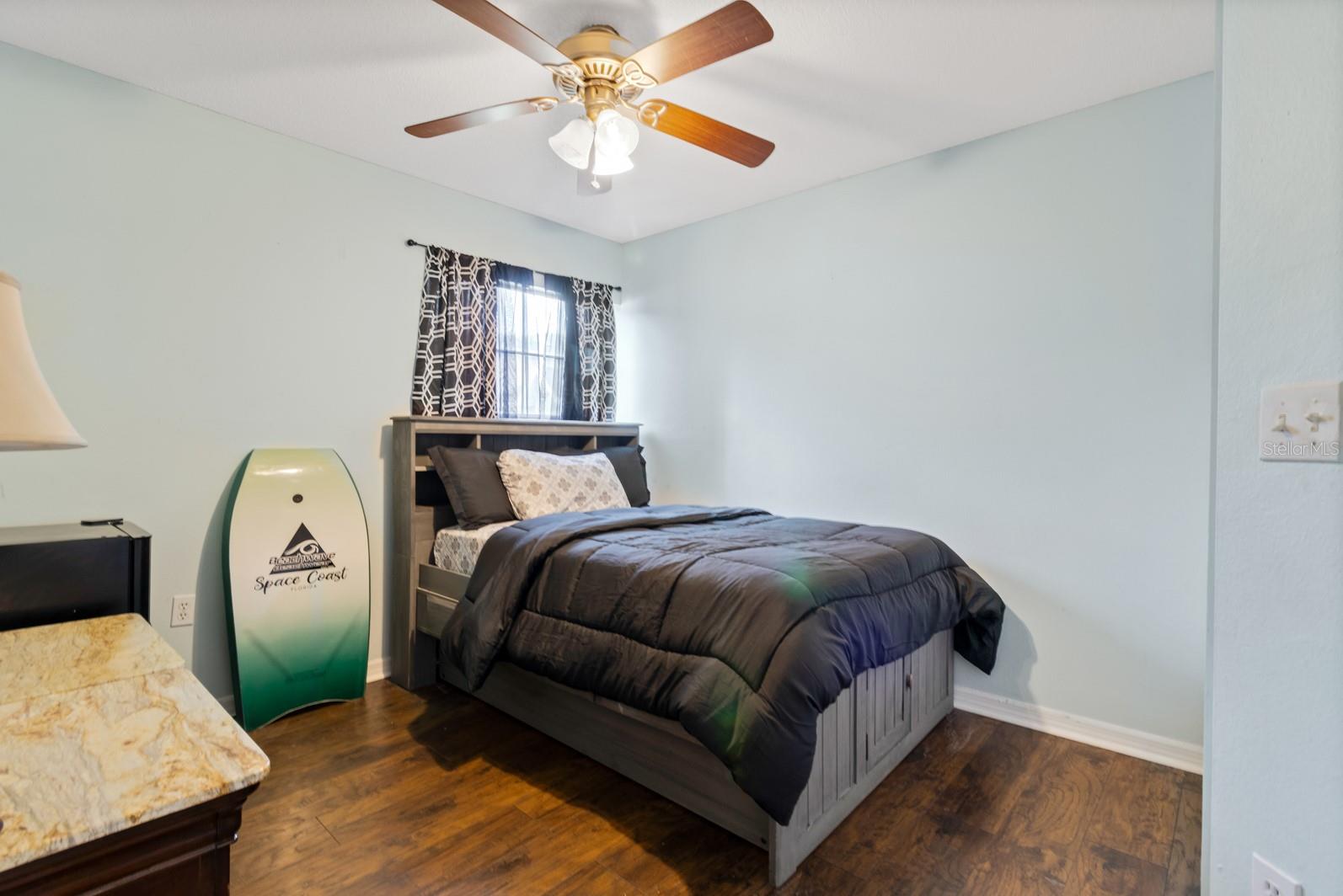 WINDSOR OAKS - Residential