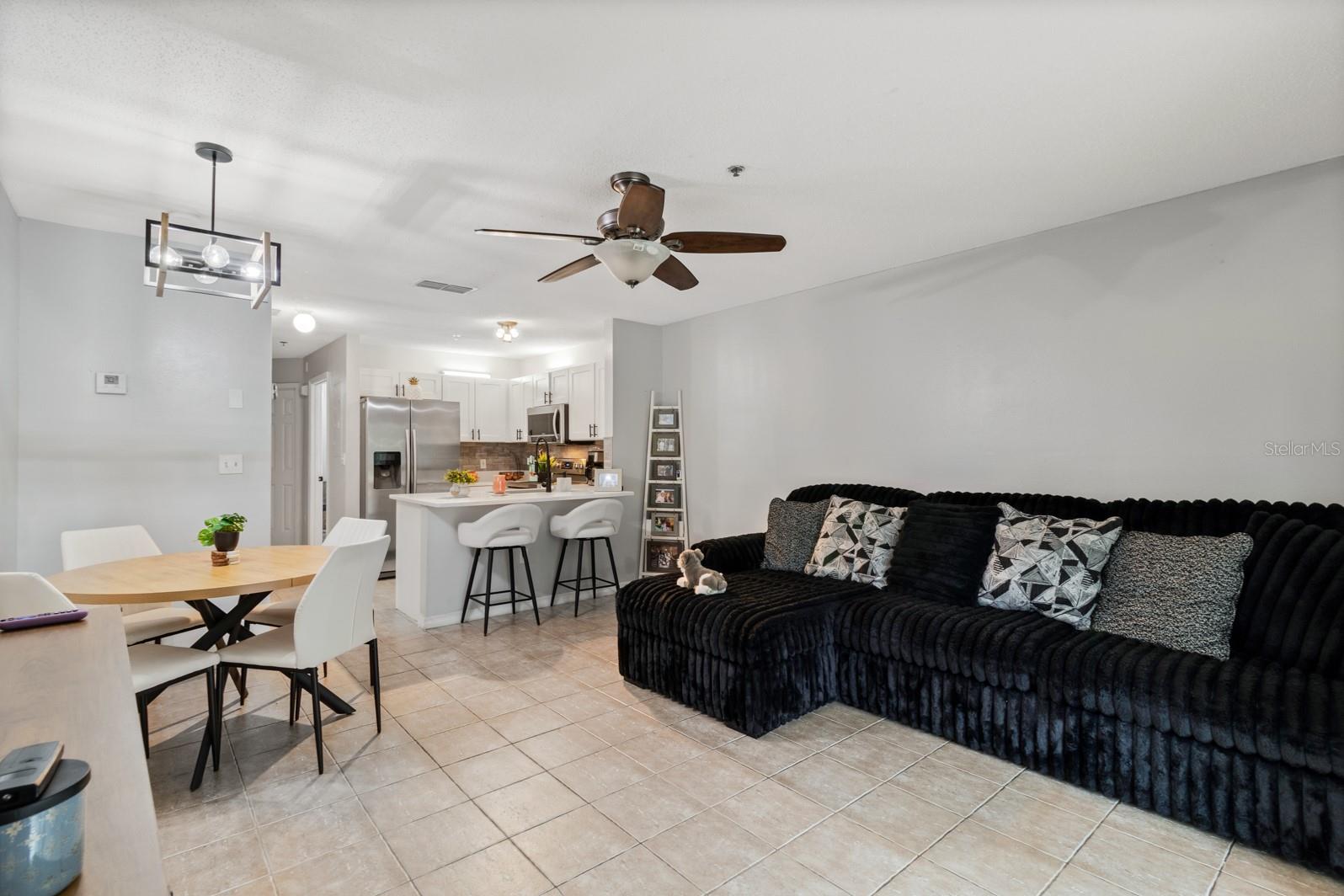 WINDSOR OAKS - Residential