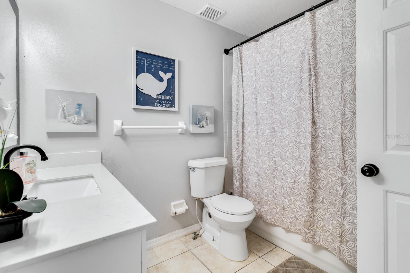 WINDSOR OAKS - Residential