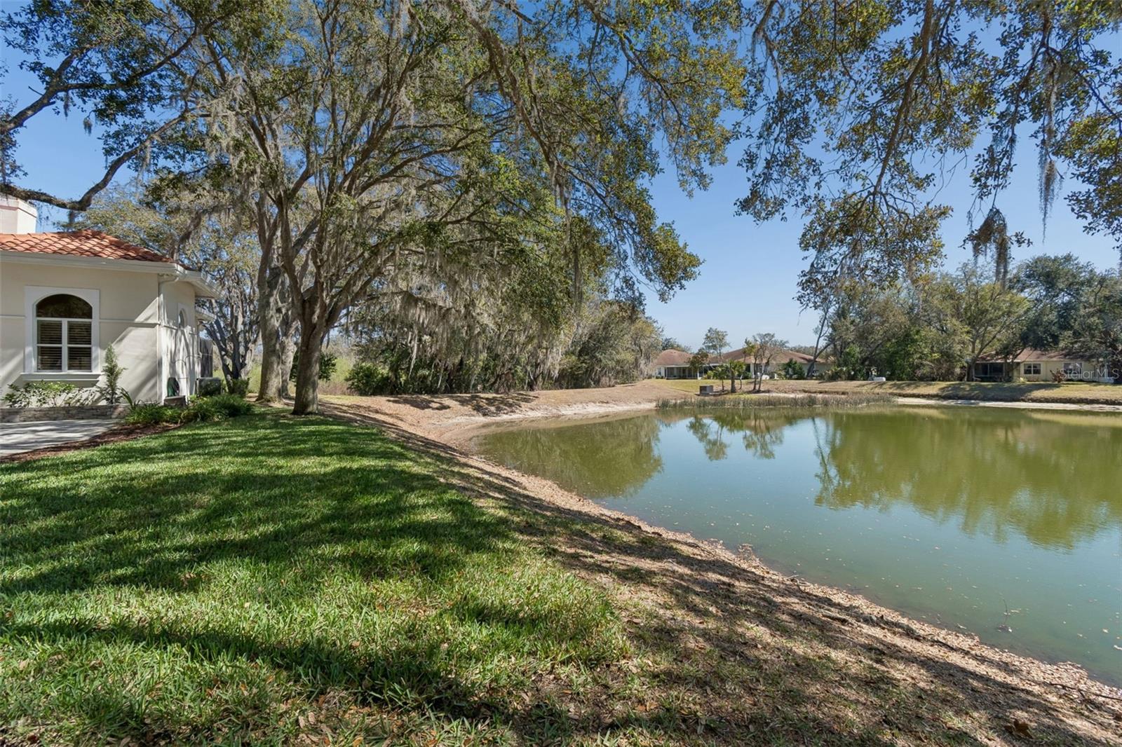 WATERFORD ON LAKE BERNADETTE - Residential