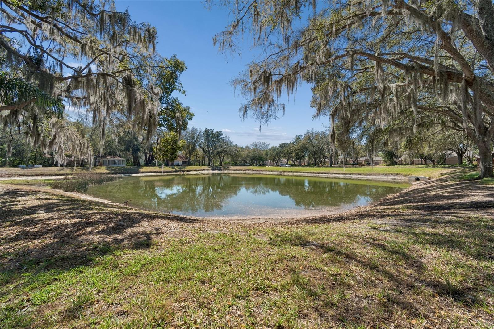 WATERFORD ON LAKE BERNADETTE - Residential