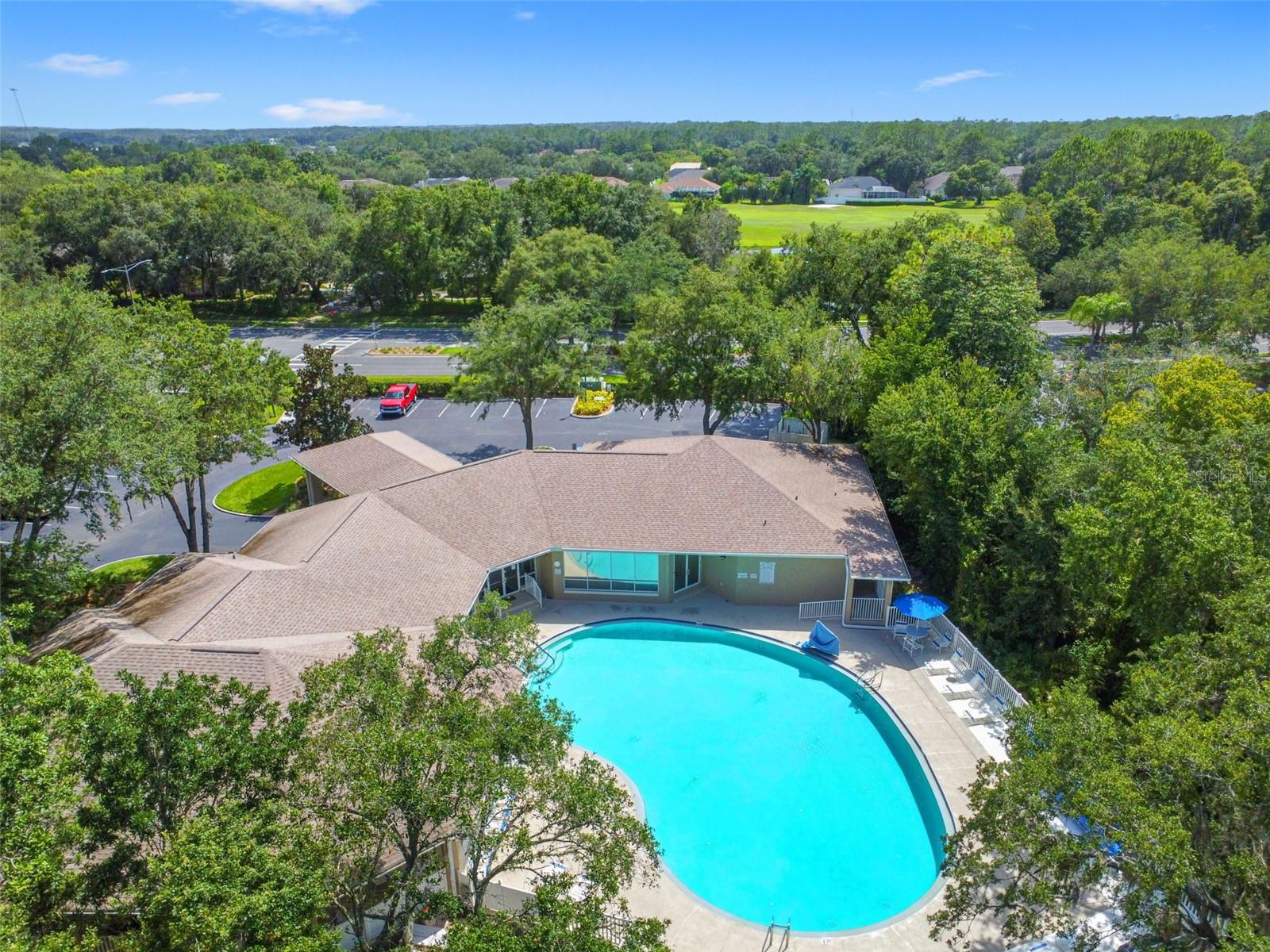 WATERFORD ON LAKE BERNADETTE - Residential