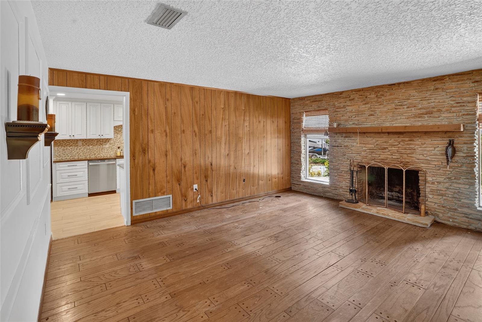 WINDERMERE DOWNS - Residential