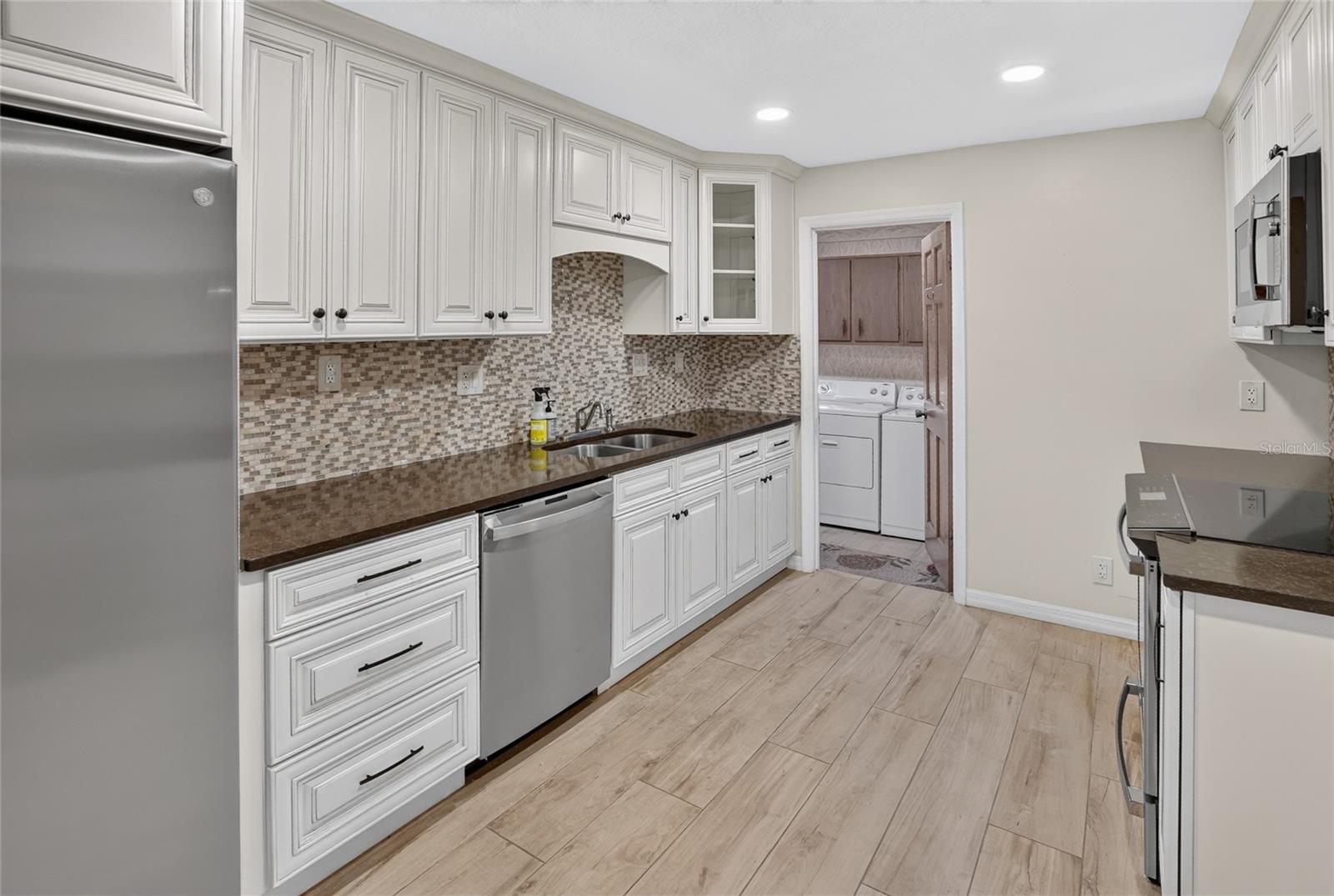 WINDERMERE DOWNS - Residential