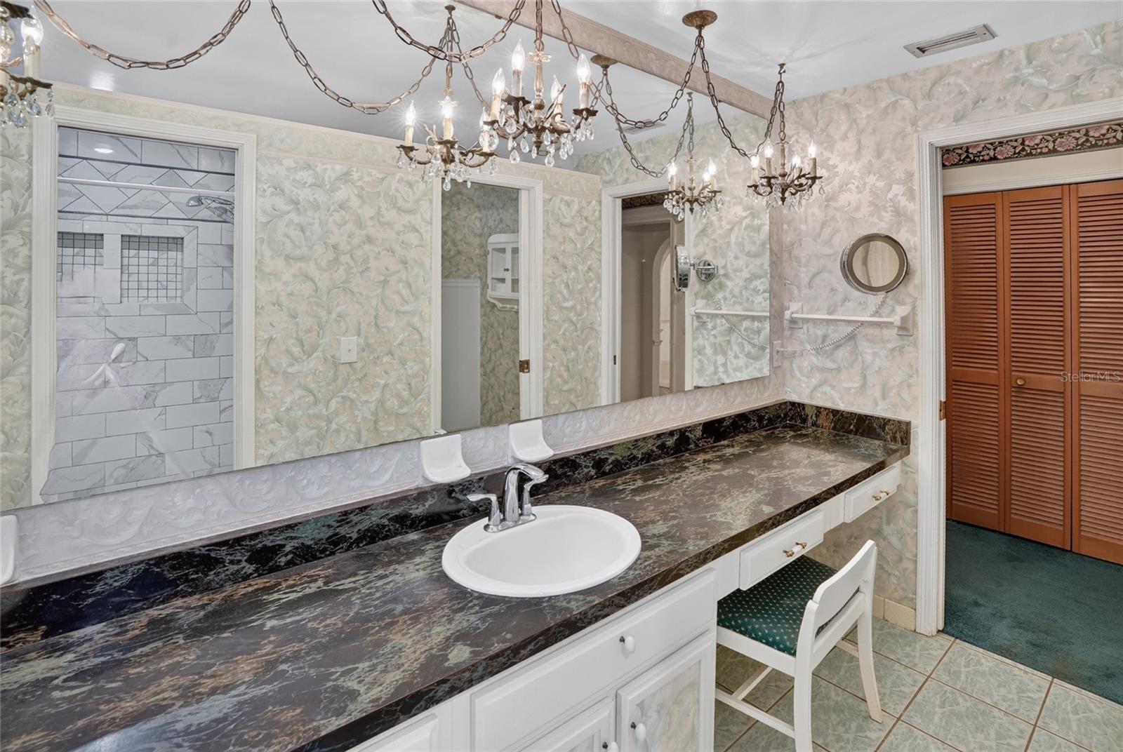 WINDERMERE DOWNS - Residential