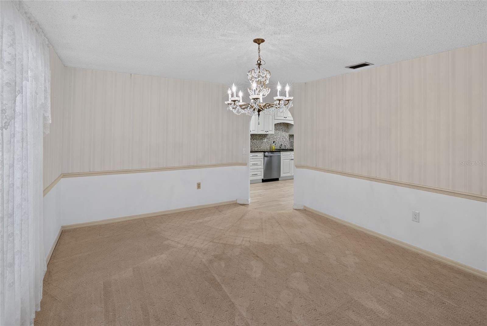WINDERMERE DOWNS - Residential