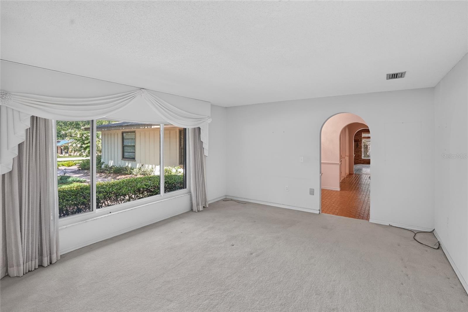 WINDERMERE DOWNS - Residential