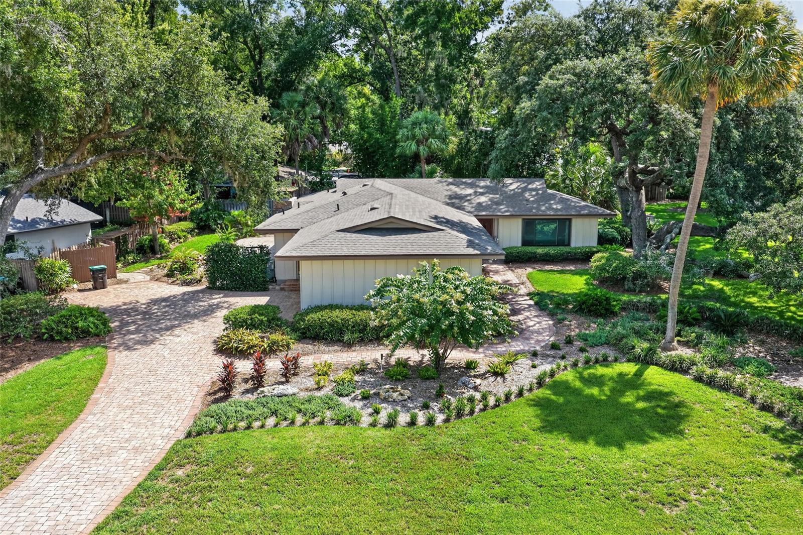 WINDERMERE DOWNS - Residential