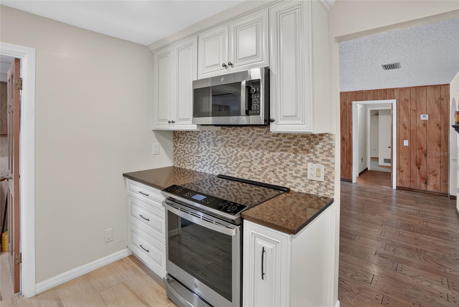 WINDERMERE DOWNS - Residential