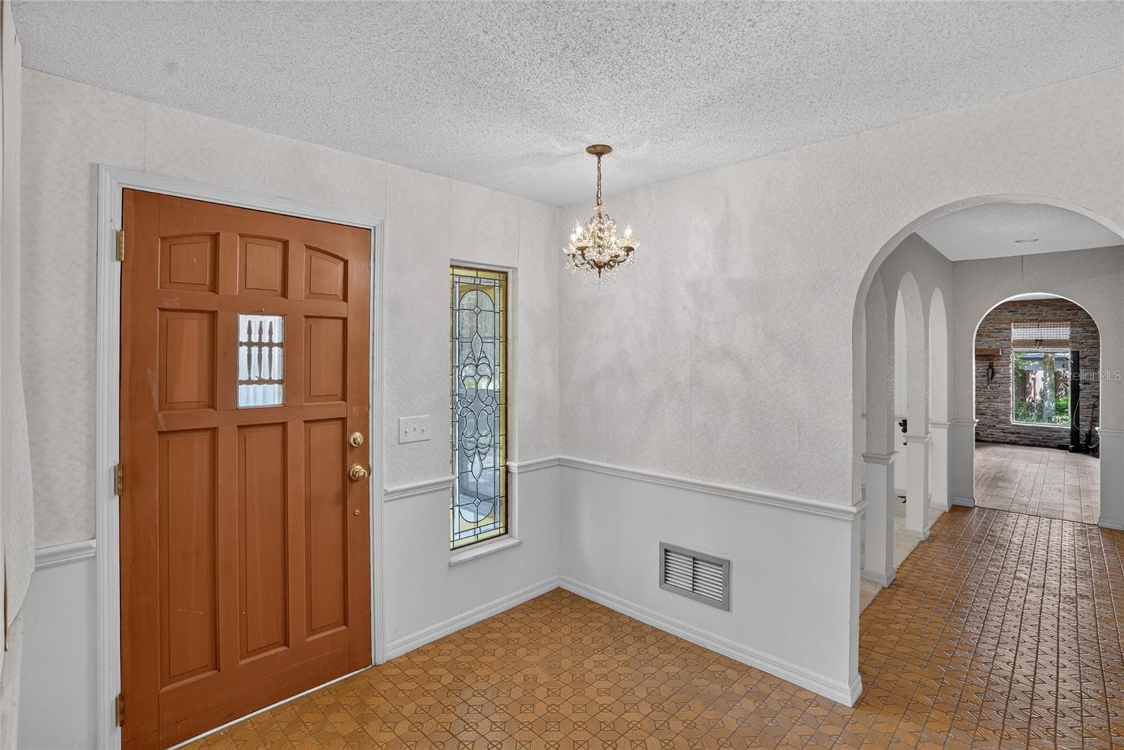 WINDERMERE DOWNS - Residential