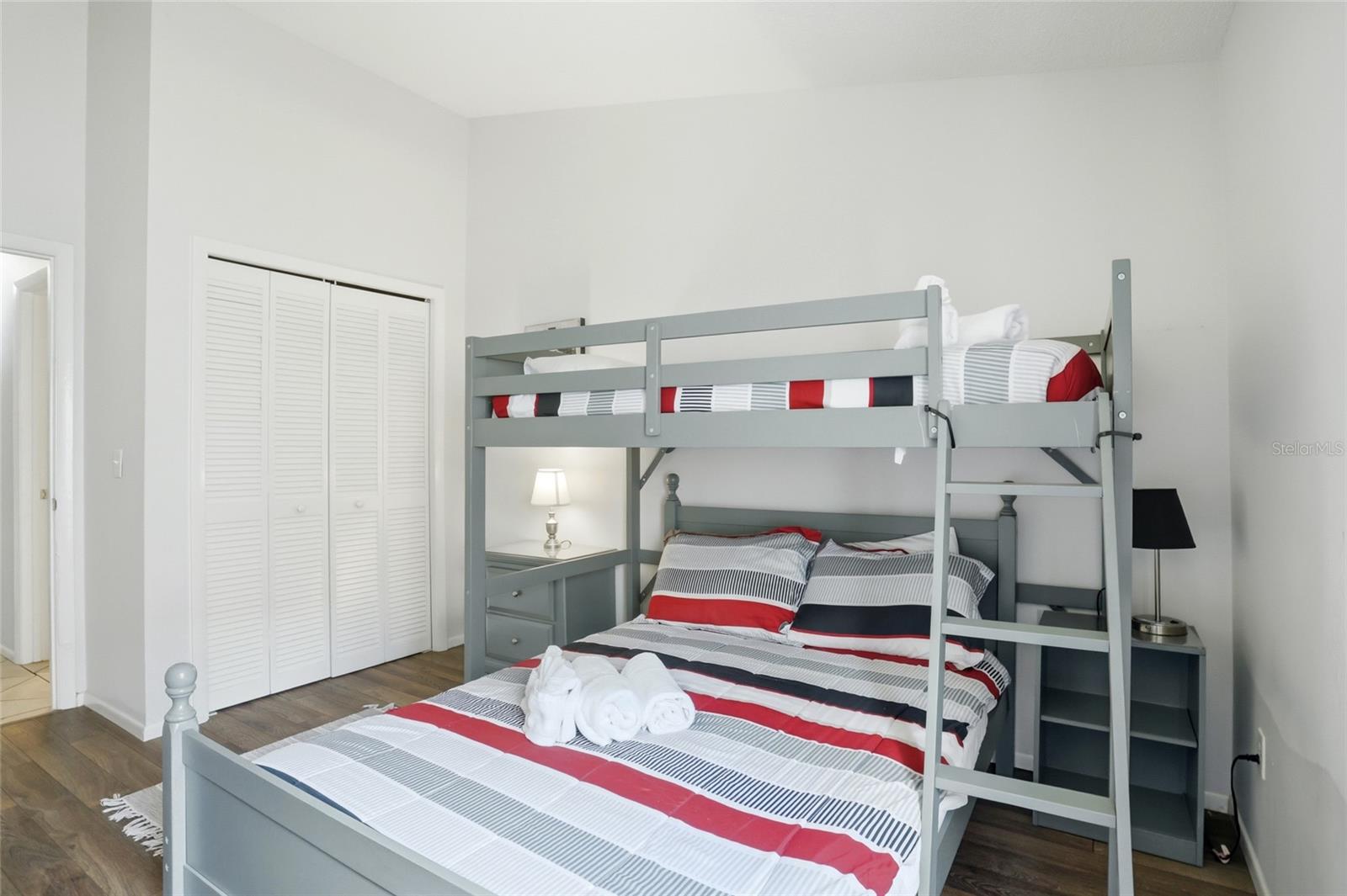 HAMPTON ESTATES - Residential