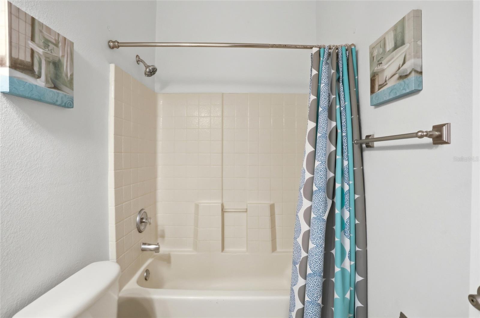 HAMPTON ESTATES - Residential