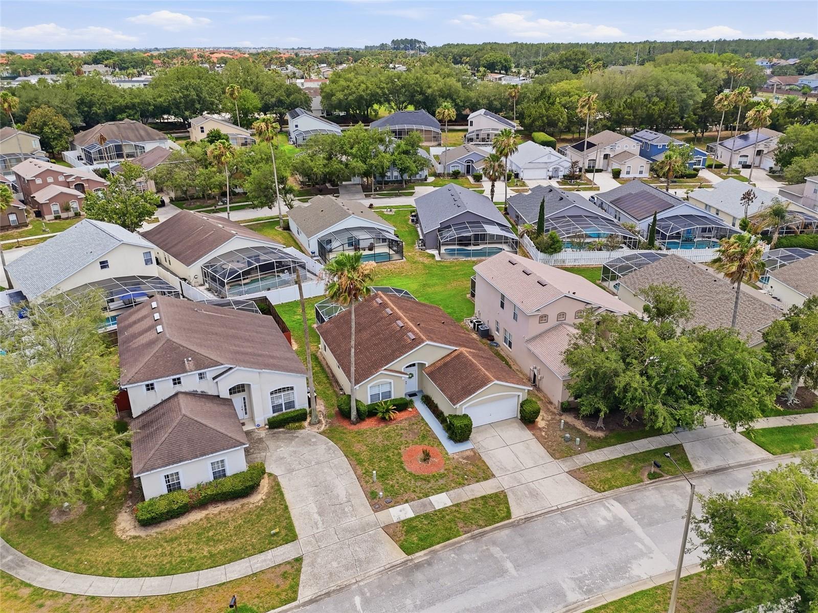 HAMPTON ESTATES - Residential